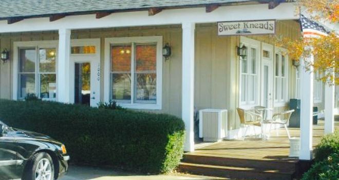 Sweet Kneads Bakery & Cafe