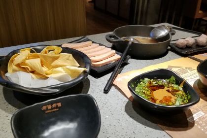 呷哺呷哺(襄阳民发商业广场店)