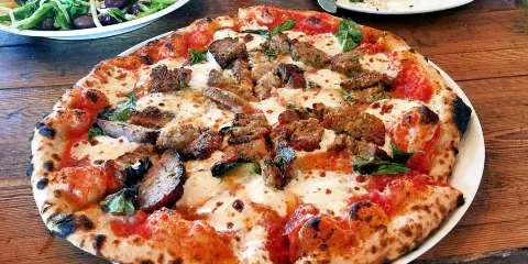 3 Palms Pizzeria & Bakery