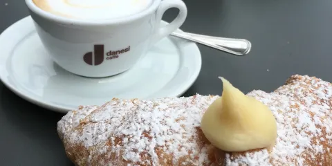 Gelateria Bar Copa De Dora