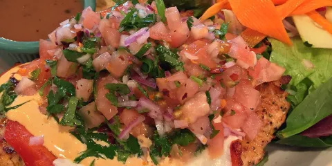 Strawberry's Pub & Pizza