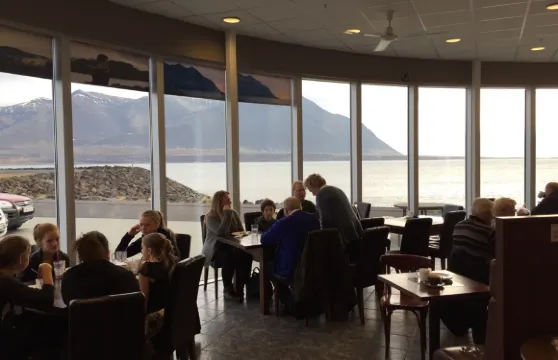 Geirabakarí Kaffihús