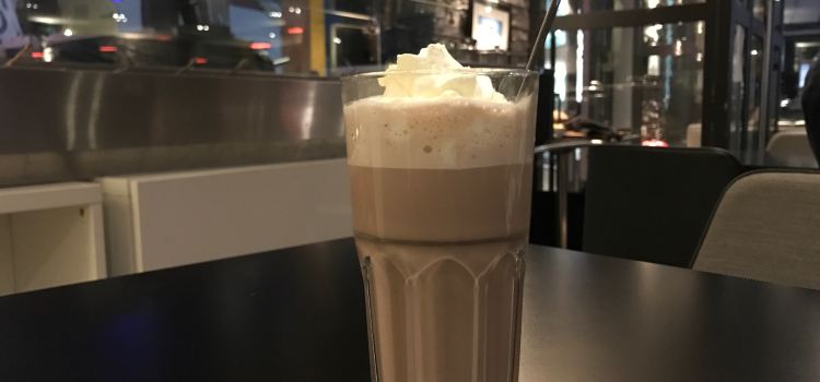 Coffee House & Bar Levi