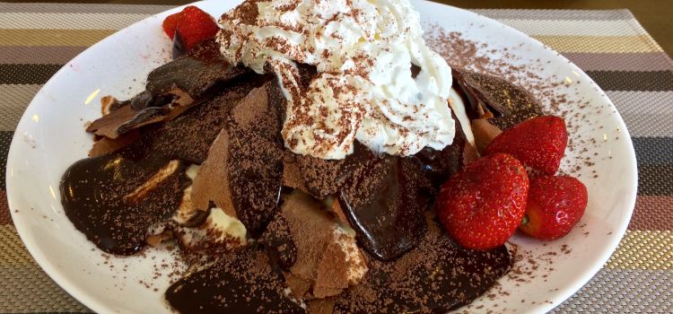 Josephine Crepes & Saladas
