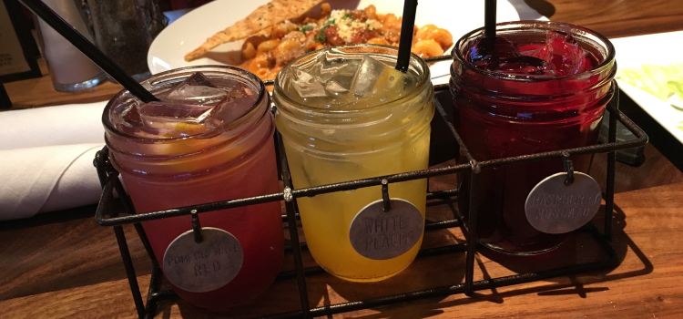 Lazy Dog Restaurant & Bar