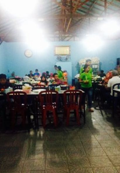 Soto Ayam Suroboyo Cak Hari