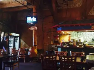 Tokyo Restaurant & Sushi Bar