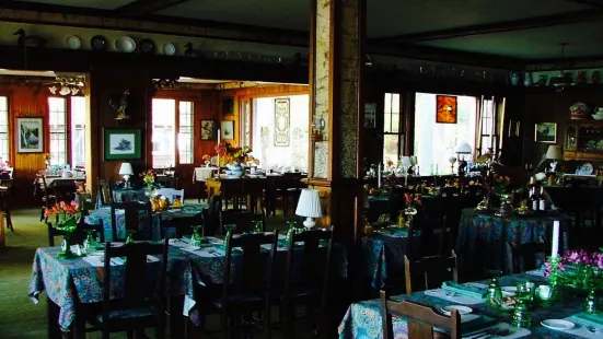 Voss' Birchwood Lodge Restaurant
