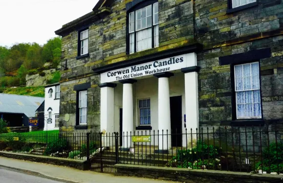 Corwen Manor Cafe