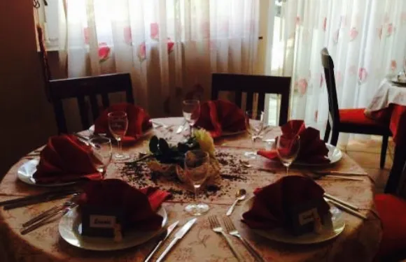 La Piazza Kitchen & Wine Bar