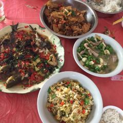罗家冲柴火饭庄 User Photo