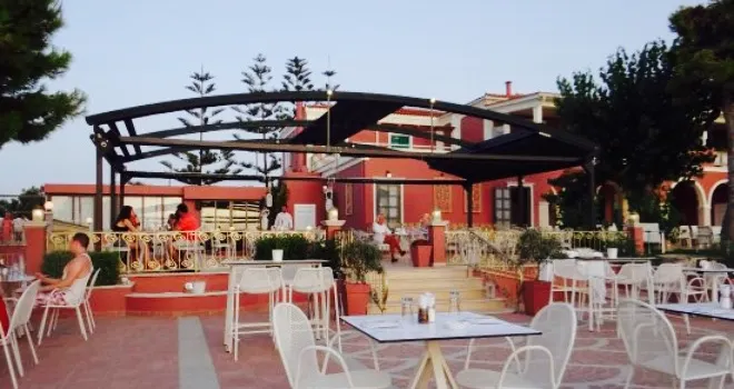 Balcony Blue and Sea Restaurant
