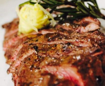 Bistecca e Vino Da Trattoria de la Plaza