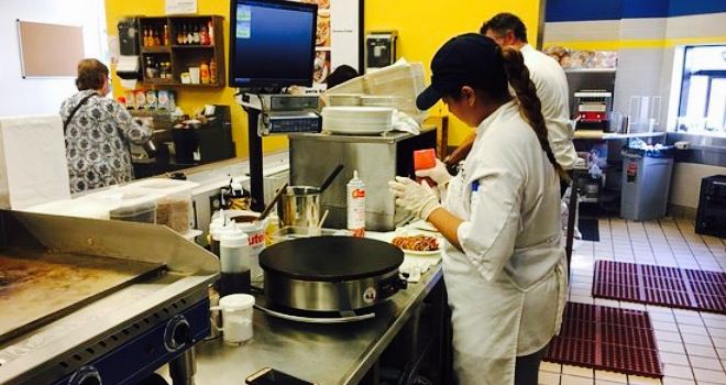 Break'n Eggs Express