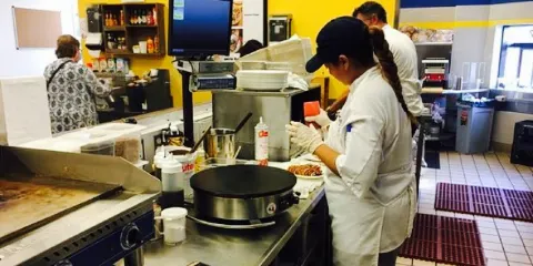 Break'n Eggs Express