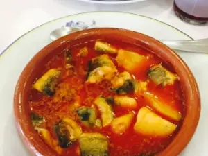 Canas y Barro