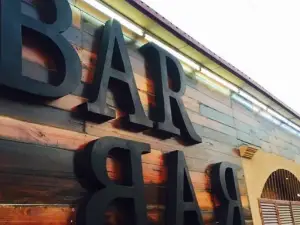 Bar Bar