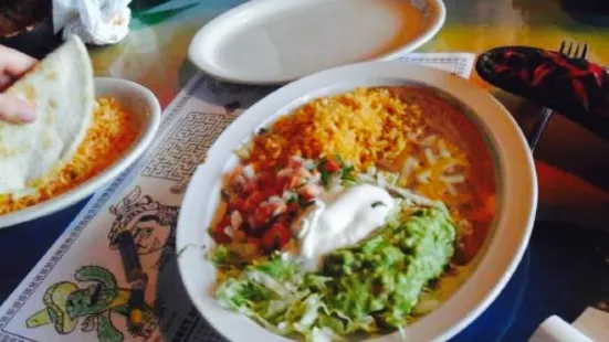 El Azteca Mexican Restaurant