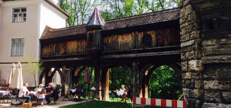 Herkomer Café am Mutterturm