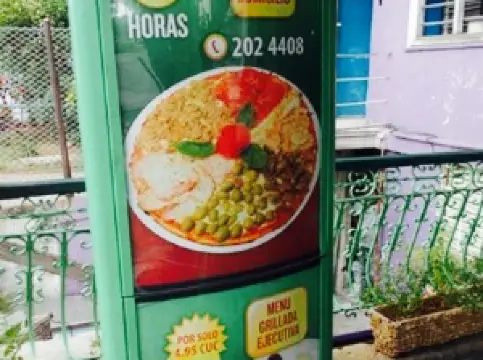 Cafeteria - Pizzeria Los 3 Chinitos