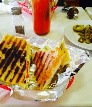 AL Teatro Panini Grill