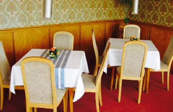 Bellevue Hotel & Restaurant