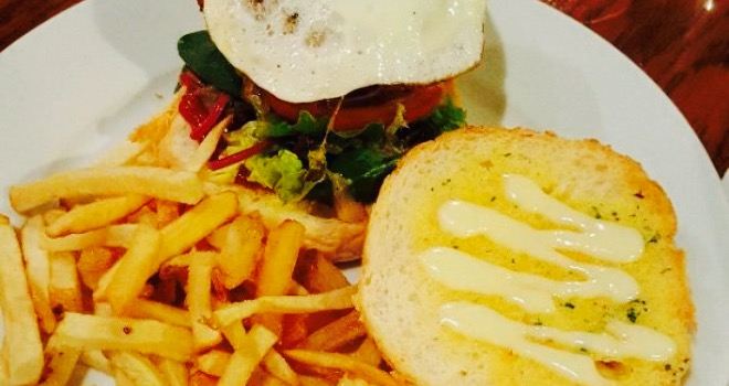 Kelly's Bar & Kitchen