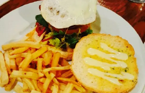 Kelly's Bar and Kitchen