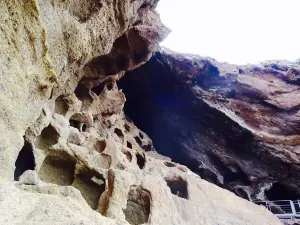 Caves of Valeron