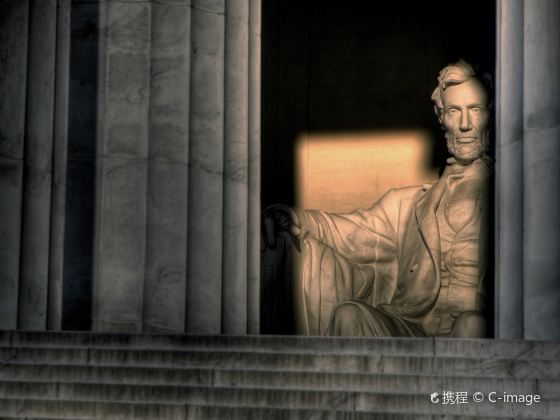 Lincoln Memorial