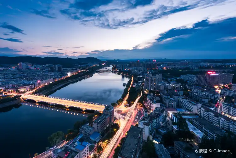 鄰近信陽市第二實驗中學-體育場的酒店