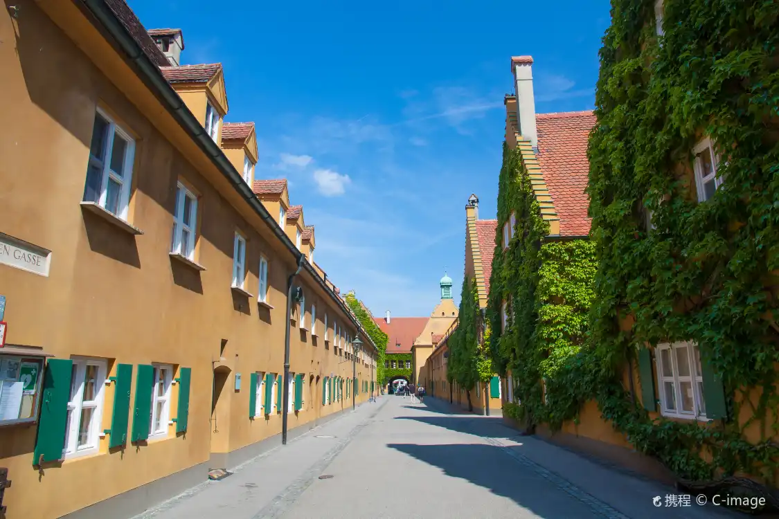 Hotels near Fuggerei