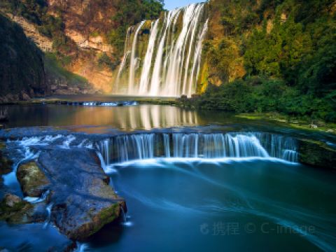 香港飛龍洞堡國際機場