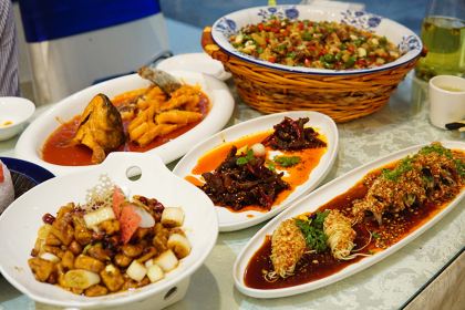 卢记正街饭店·川湘菜