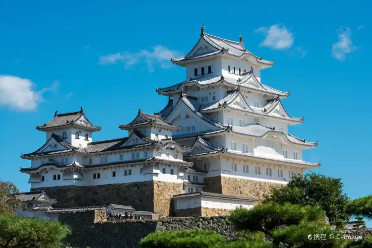Hotels near Himeji Castle