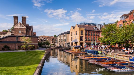 one-day tour of Oxford University and Cambridge University in the UK