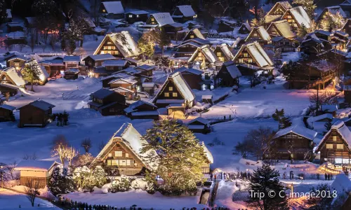 Historische Dörfer von Shirakawa-gō und Gokayama