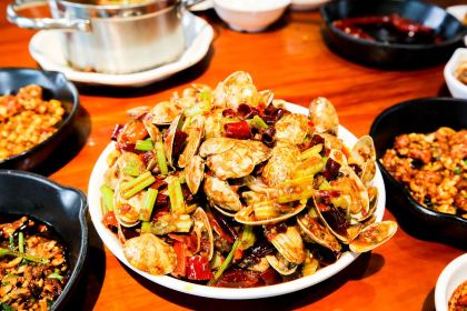 丝恋丝娃娃(南国花锦店)