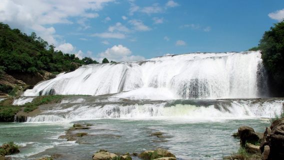 Doupotang Waterfall