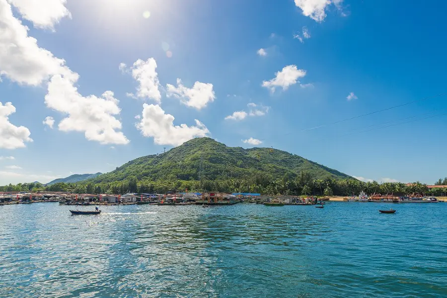 Qingshui (“Clear Water”) Bay