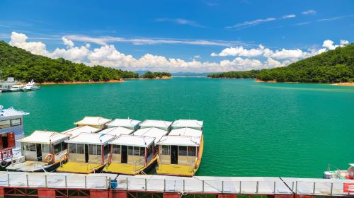 Wanlu Lake Scenic Spot