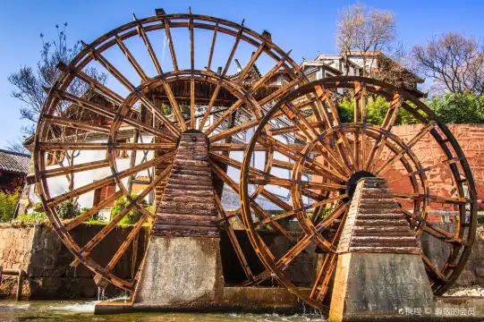 Hotels near Ancient City Waterwheel