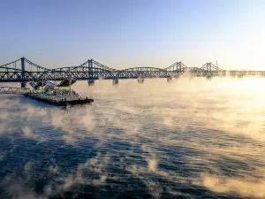 Yalu River Broken Bridge