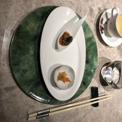 Ying Jee Club User Photo