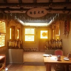蛟河庄稼院(临河街店) User Photo
