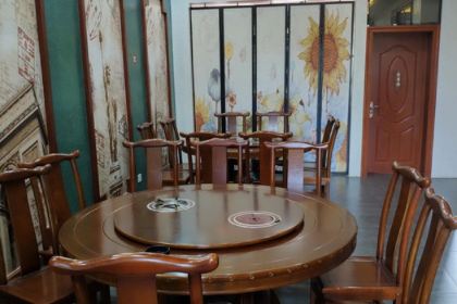 百里鲜土菜馆(宁南一街店)