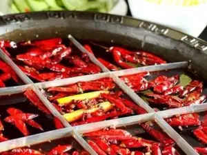 小重庆老火锅(青年路二店)