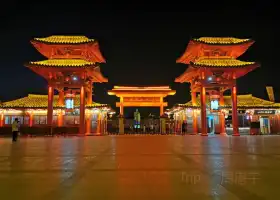 Qingming Riverside Landscape Garden