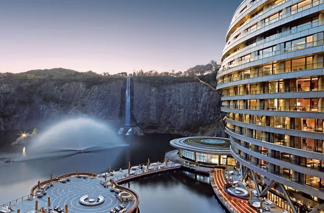 10 Most Unbelievable Underwater Hotels: Sweden, Dubai, Florida, Fiji