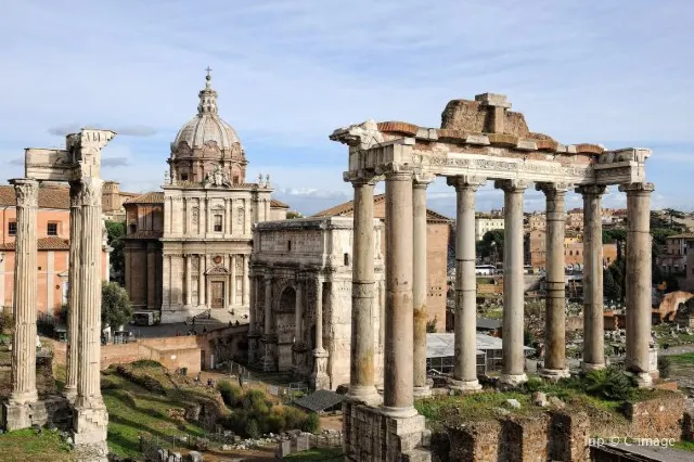 Visit Ancient Rome: Historical Sites and Ruins